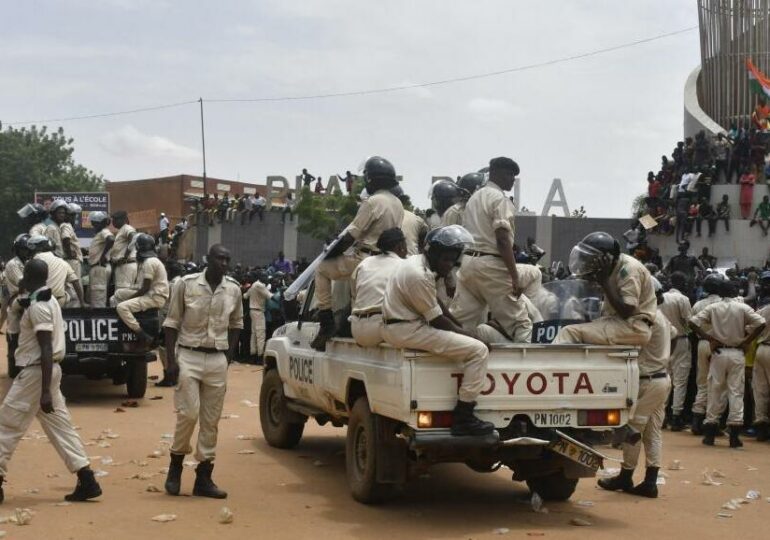 La situation au Niger : analyse du député Bruno Fuchs