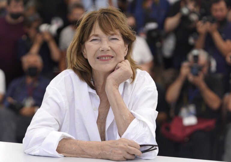 "Artiste complète, sa voix était aussi douce que ses engagements étaient ardents" - Emmanuel Macron évoquant la carrière de l'artiste franco-britannique Jane Birkin, décédée ce dimanche 16 juillet.