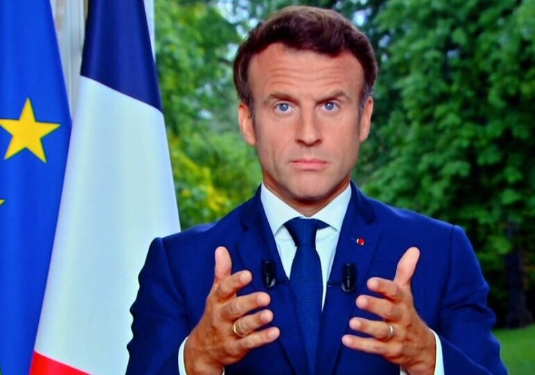 Emmanuel Macron tente de relancer son second quinquennat avec trois grands chantiers