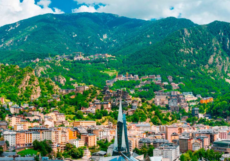 Visite du coprince Macron le 13 septembre en Andorre, désormais sans consulat...