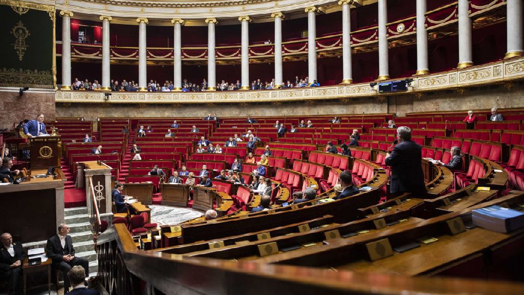 Le « congé après le décès d&rsquo;un enfant » fait tanguer la majorité