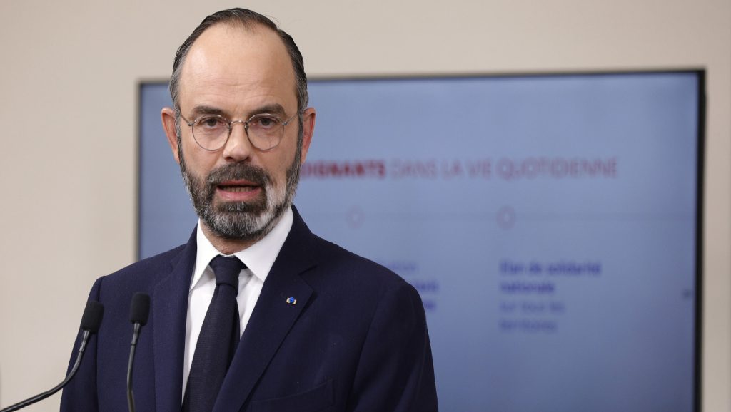 « Je veux vous dire les choses avec clarté et franchise. Le combat ne fait que commencer, les 15 premiers jours d’avril seront encore plus difficiles que les 15 jours qui viennent de s’écouler », a déclaré Edouard Philippe