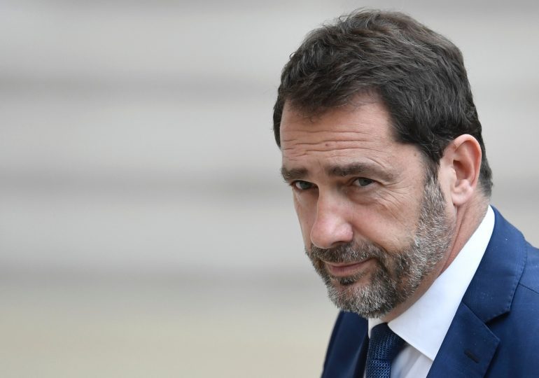 "Nous devons agir sur ce sentiment d'impunité. Chaque soupçon doit mener à une enquête, chaque faute à une sanction." Christophe Castaner - Ministre de l'intérieur - à propos des propos racistes tenuspar des policiers