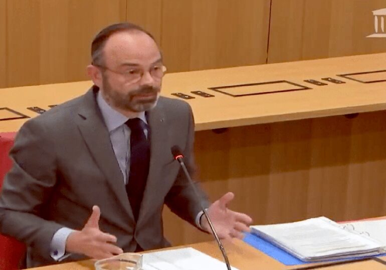 Edouard Philippe estime "probable que le déconfinement ne soit pas général et absolu en une fois, partout, et pour tout le monde"