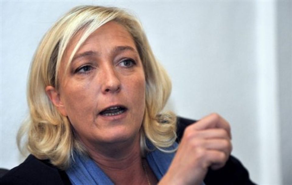 « Je demande deux choses: soit on a un test démontrant qu’on n’est pas porteur du Covid, soit vous êtes mis, comme le font quasiment tous les pays, en quarantaine, le temps de savoir si vous êtes ou non porteur du virus », a asséné, Marine Lepen, la présidente du Rassemblement national (RN)