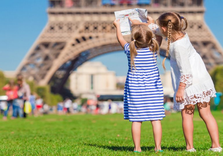 En vacances avec les enfants en France, quelles précautions à respecter pour lutter contre la Covid-19 ?