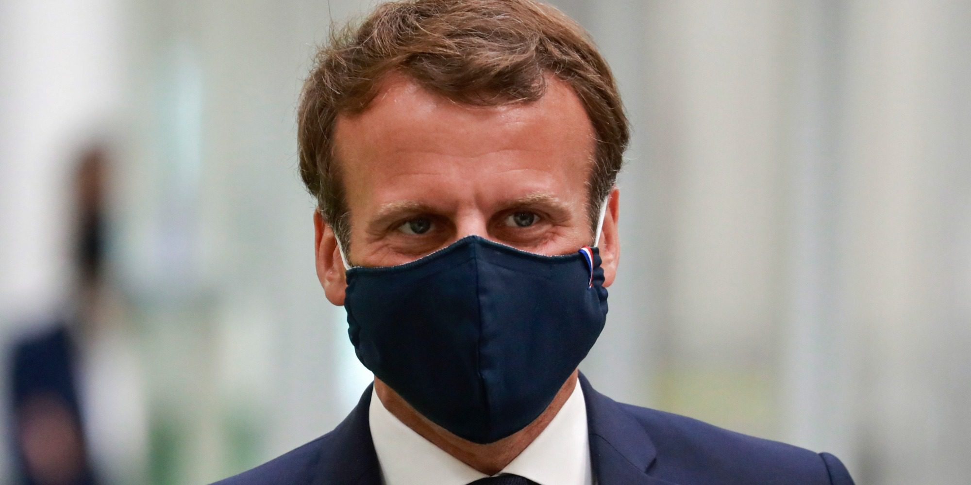 « École, travail,  lieux publics : partout des règles claires pour permettre à chacun de reprendre en confiance. » Emmanuel Macron suite au Conseil de défense du mardi 25 aout 2020