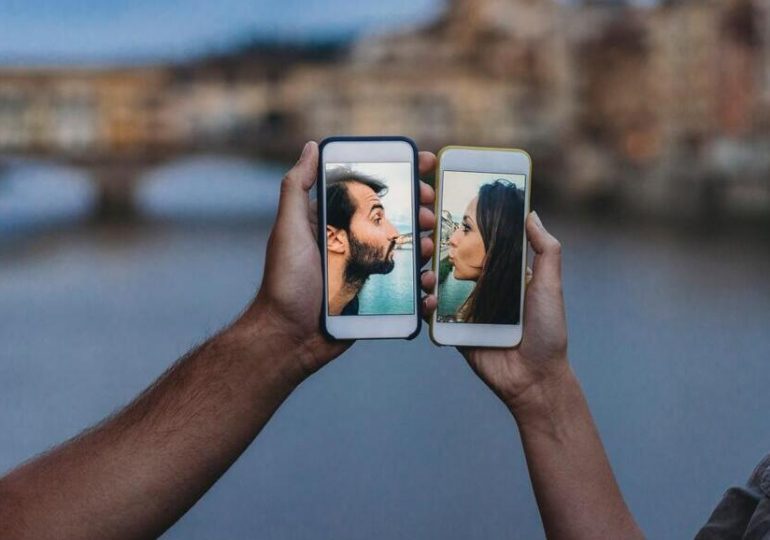 Les amoureux toujours à quai !