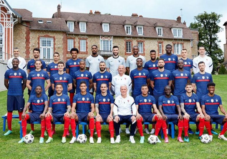 Vibrer pour les Bleus partout dans le monde