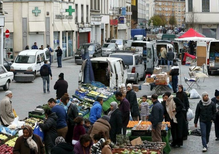 Molenbeek entre ombre et lumière.