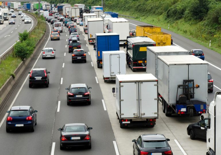 Le Parlement européen adopte la directive « Eurovignette » 