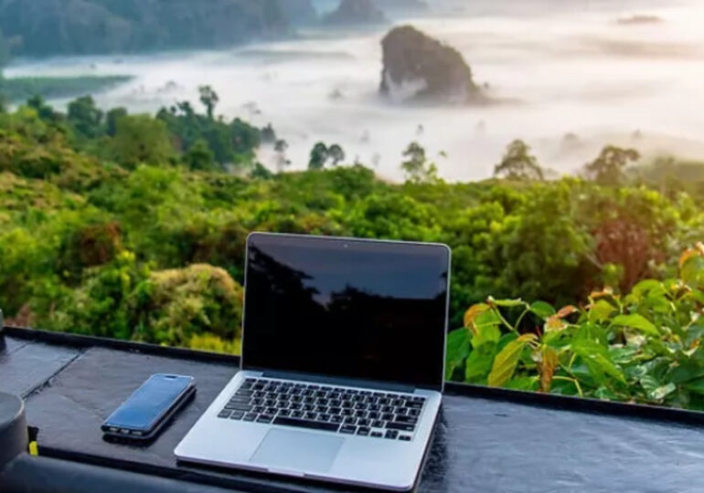 Télétravailler pour une entreprise française depuis l’étranger ? 