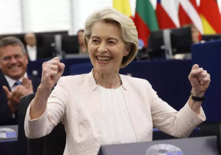 Ursula von der Leyen reconduite grâce à ses concessions tactiques et au soutien des Verts