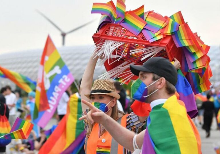 Loi hongroise anti-LGBT : Paris et Berlin s’associent au recours de la Commission