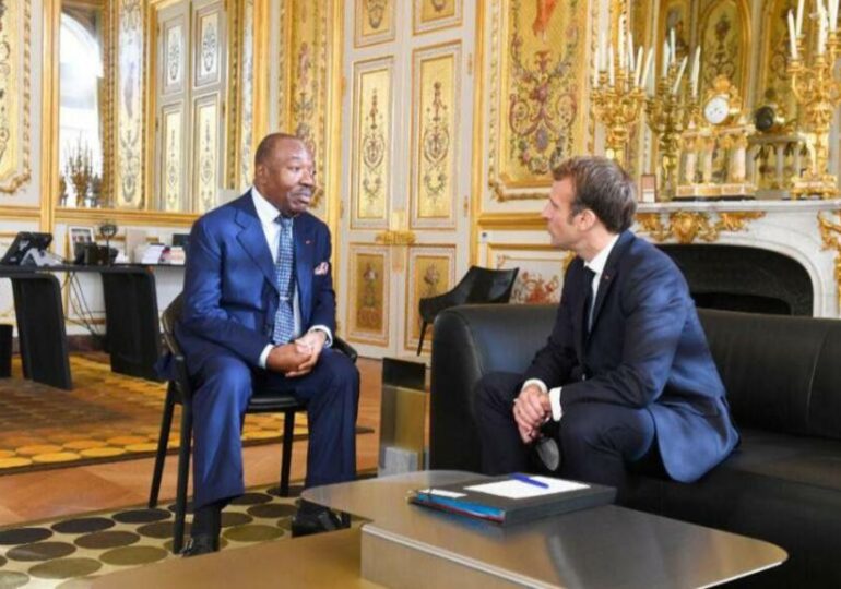 Emmanuel Macron entame au Gabon une tournée en Afrique centrale