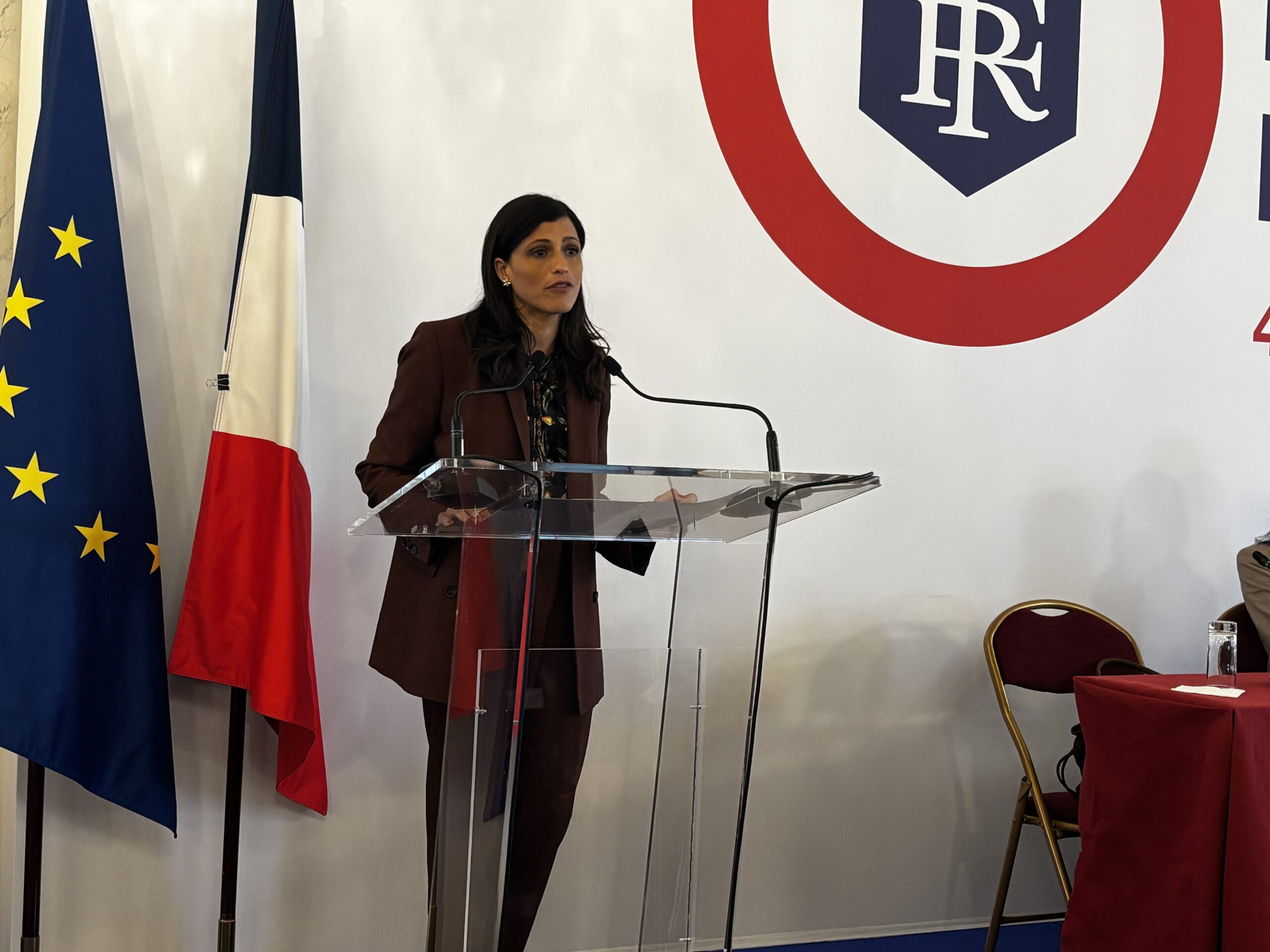 Éléonore Caroit, Ministre déléguée chargée de la Francophonie, des Partenariats internationaux et des Français de l’étranger en débat lors de la 44eme session plénière de l'AFE