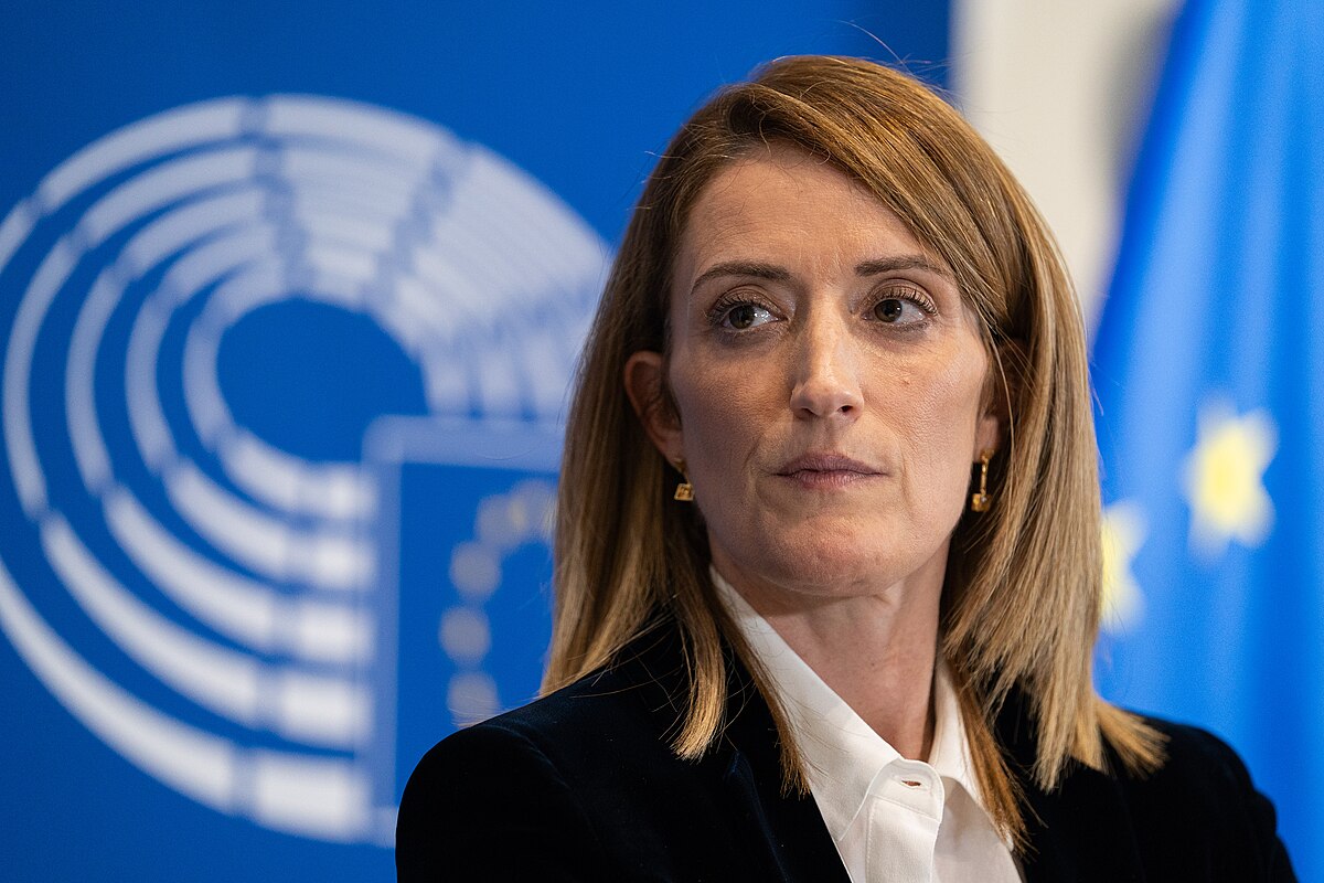 « Mayotte c&rsquo;est l&rsquo;Europe et l&rsquo;Europe ne vous abandonnera pas. Nous sommes déterminés à vous apporter tout le soutien nécessaire », a déclaré la présidente du Parlement européen, Roberta Metsola, dans une brève allocution à l&rsquo;ouverture de la dernière session de l&rsquo;année ce 16 décembre 2024.