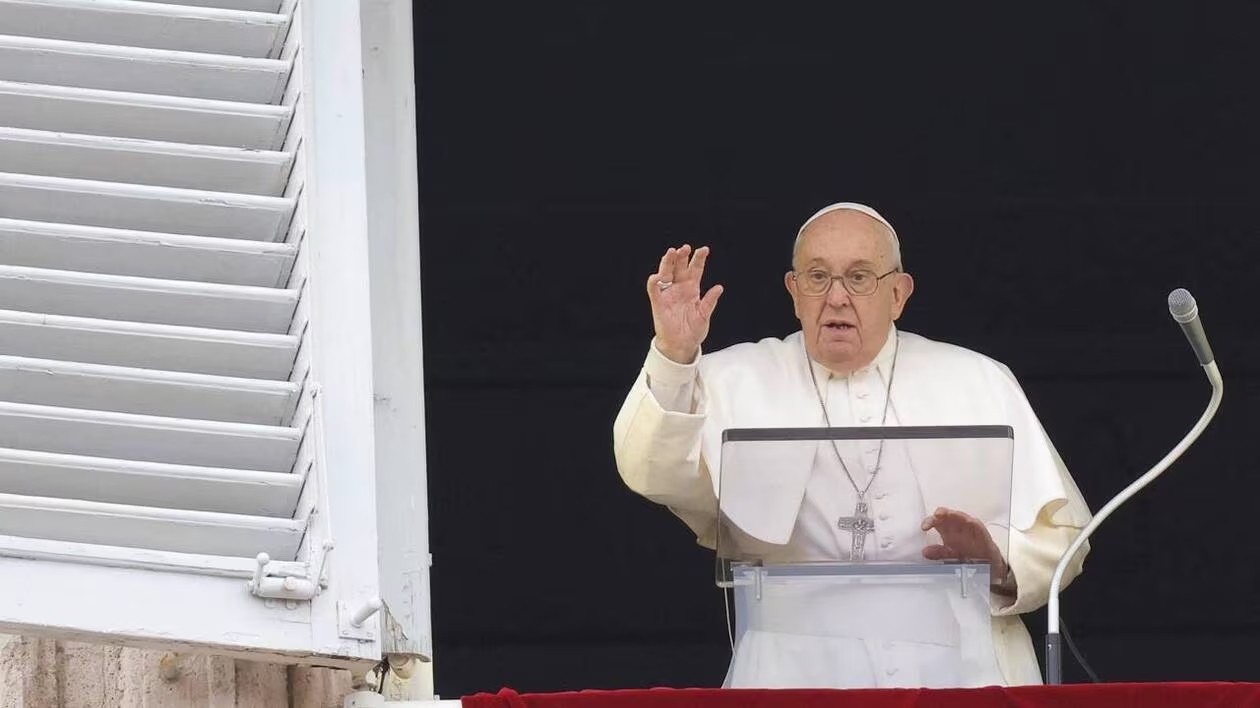 » Soyons proches de nos frères et sœurs qui souffrent de la guerre. Nous pensons à la Palestine, à Israël, à l’Ukraine » – Le Pape François à l’issue de la traditionnelle prière de l’Angélus ce dimanche 24 décembre.
