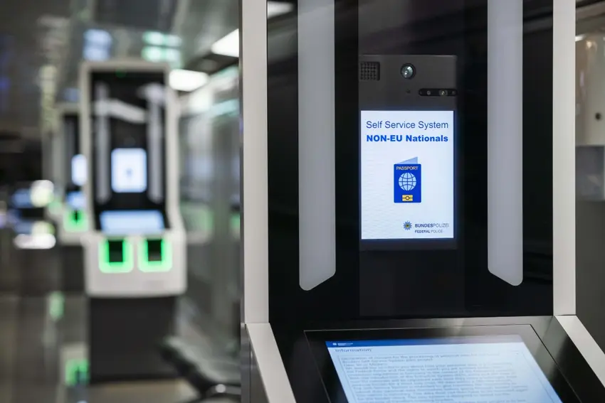 Borne d'enregistrement à CDG ©Aéroports de Paris