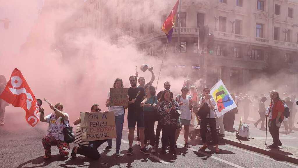 1er Mai 2023 : Violences à Paris et Casseroles à Madrid