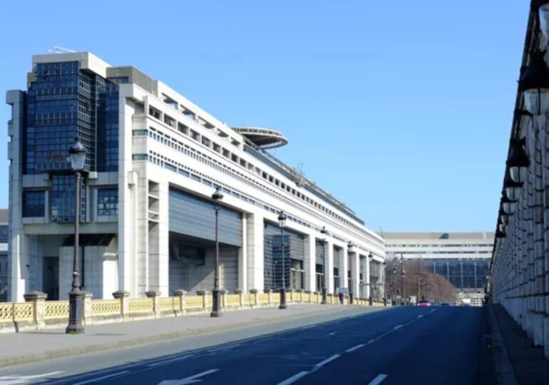 « Accélérer » la réduction de la dette, objectif premier de Bercy