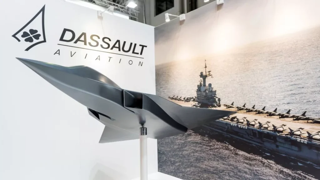 Dassault propose déjà une maquette de ce que pourrait être le futur avion de combat franco-allemand. Au Bourget 2025, la France a fait pression sur son partenaire allemand pour avancer rapidement