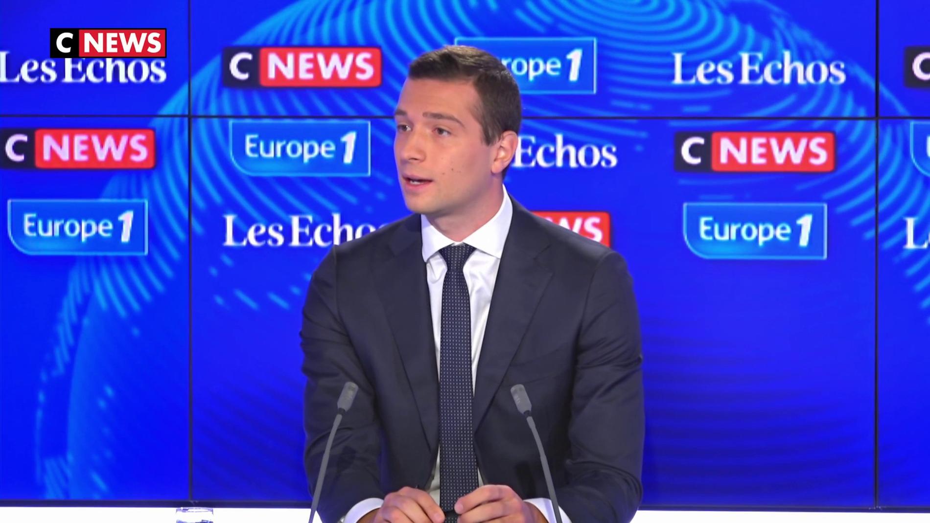 « Les Français ont placé le RN en tête des européennes, nous sommes dans une dynamique incontestable. Pour créer les conditions de cette majorité absolue, nous avons décidé avec Marine Le Pen de tendre la main à des formations patriotes, républicaines, et notamment aux Républicains de droite avec Éric Ciotti pour bâtir la majorité la plus large possible » – Jordan Bardella précisant sa volonté d&rsquo;avoir une majorité absolue pour accepter le poste de Premier Ministre.