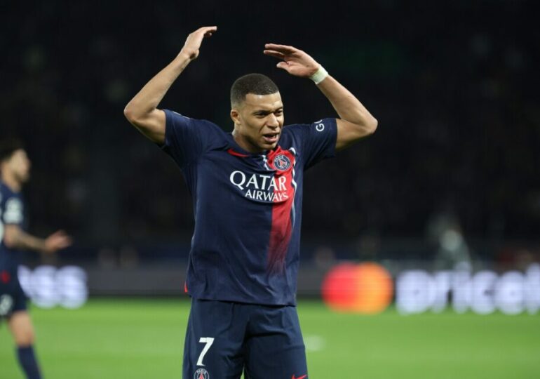 Nasser Al-Khelaïfi et l’ensemble de l’état-major parisien sont désormais fixés. Comme révélé par RMC Sport ce jeudi, Kylian Mbappé a annoncé à la direction du PSG sa décision de quitter le club de la capitale à la fin de la saison.