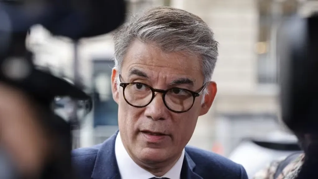 « La haine antisémite est un fléau. La lutte contre l’antisémitisme doit être menée sans faiblesse et sans répit », écrit Olivier Faure, premier secrétaire du Parti socialiste, sur les réseaux sociaux au sujet du viol en bande commis par des mineurs sur une adolescente de confession juive agée de 12 ans.