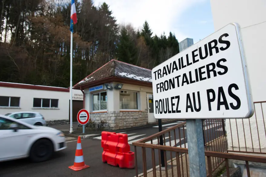 Travailleurs frontalier, roulez au pas