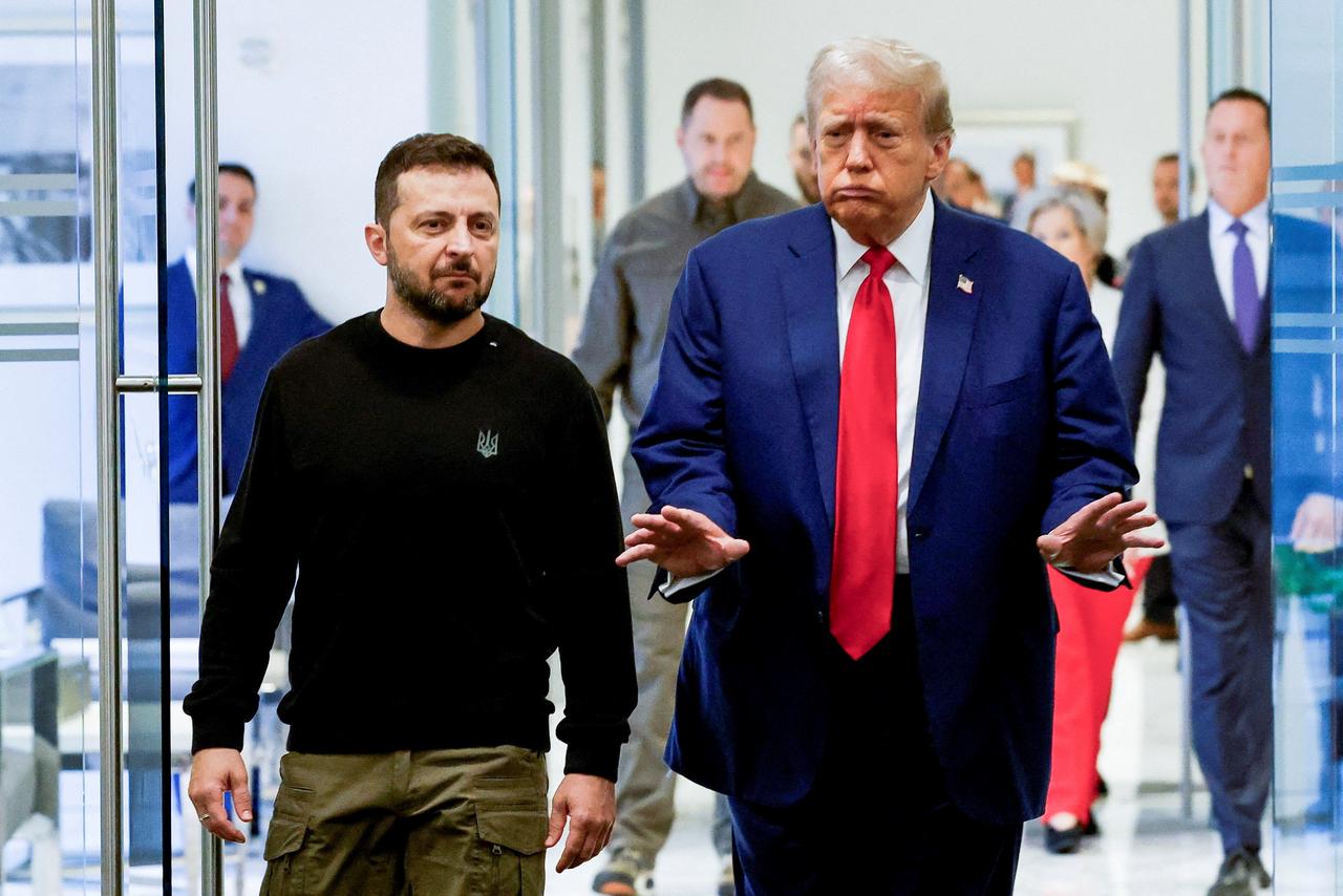 «Je veux que notre argent soit sécurisé parce que nous dépensons des centaines de milliards de dollars», a indiqué Donald Trump ce lundi dans un entretien accordé à Fox News. Alors que le 24 février prochain marquera le troisième anniversaire de l’invasion russe en Ukraine, Donald Trump a évoqué la possibilité que le pays devienne «russe un jour», répétant vouloir un accès pour les Etats-Unis à ses terres rares en échange de l’aide américaine à Kiev.