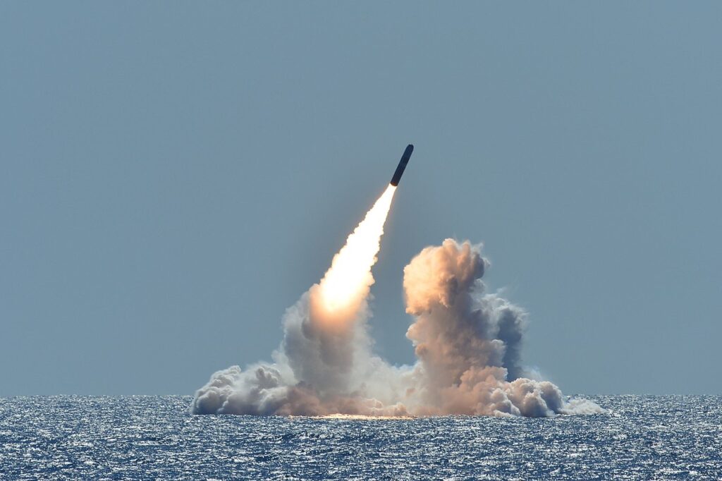 Essai de tir de missile Trident depuis un sous-marin français en 2020